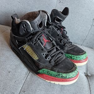 Jordan's. Men 10.5